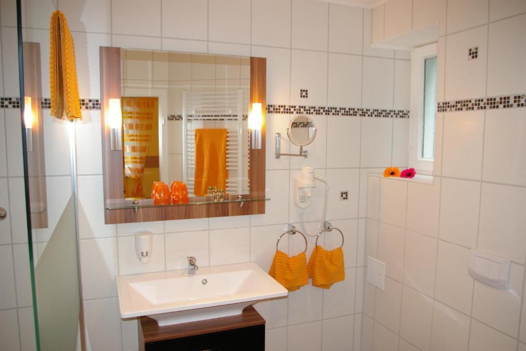 Hotel Heissinger Bad Berneck im Fichtelgebirge Esterno foto