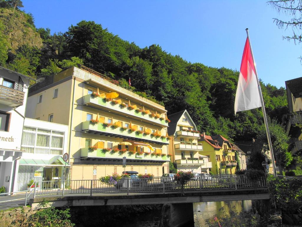 Hotel Heissinger Bad Berneck im Fichtelgebirge Esterno foto